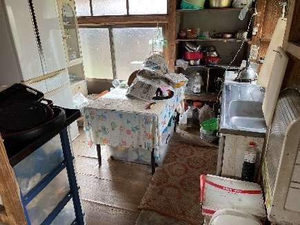 1960s wood house on a large plot in Shiromoto, Kinko