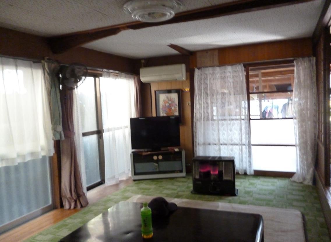 1950s wood house in Osato, Ichikikushikino