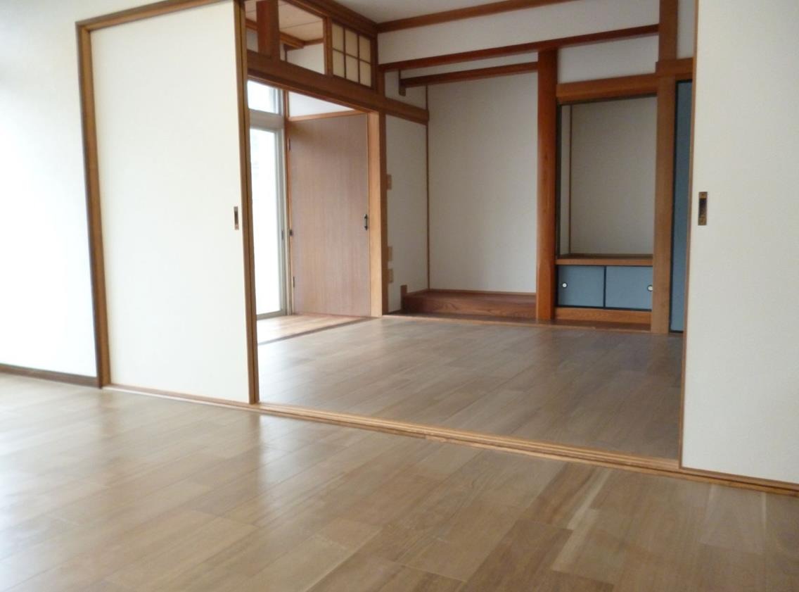 1990s wood house in Kawakami, Ichikikushikino
