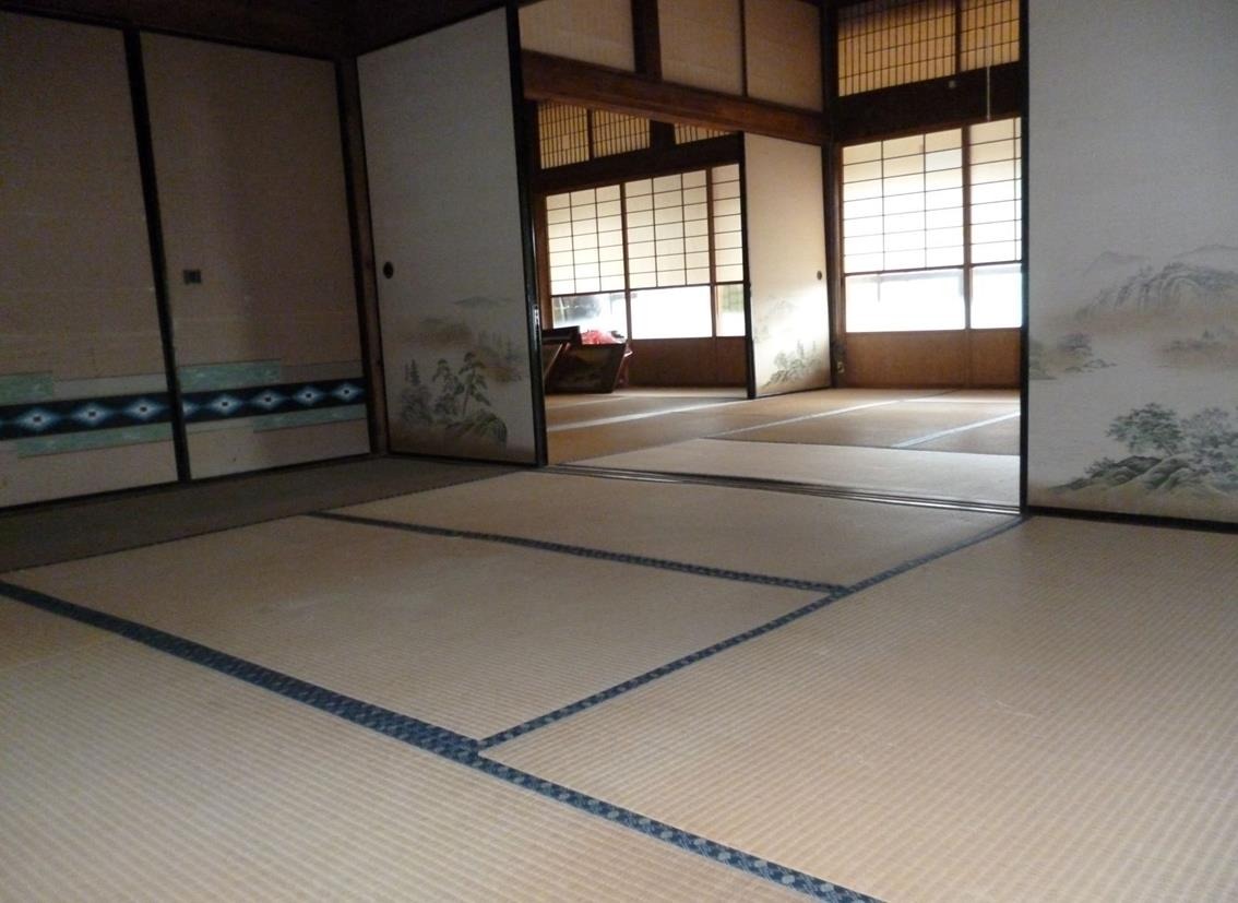 1950s wood house in Ikufuku, Ichikikushikino