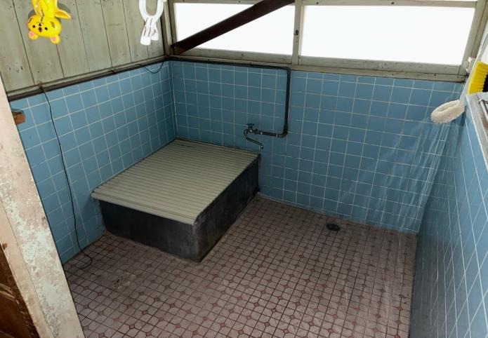 1960s wood house, 6-min walk to station, Takaono, Izumi
