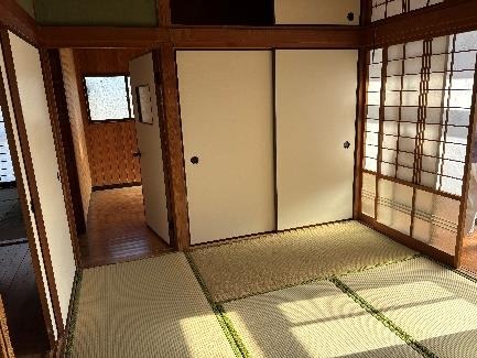 1980s wood house near the coast in Kinko, Kagoshima