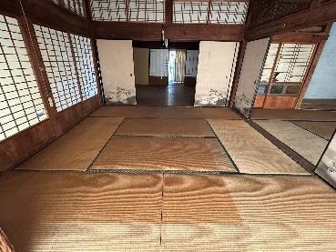 Wood house on a large plot in Tawara, Satsuma