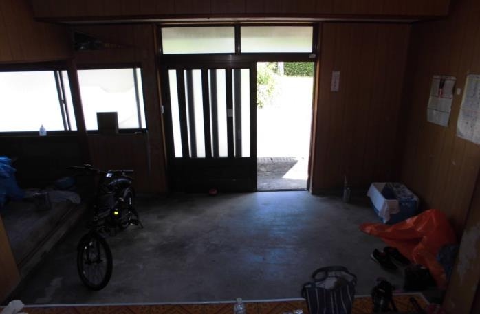 1970s wood house, 5-min walk to station, Izumi, Kagoshima