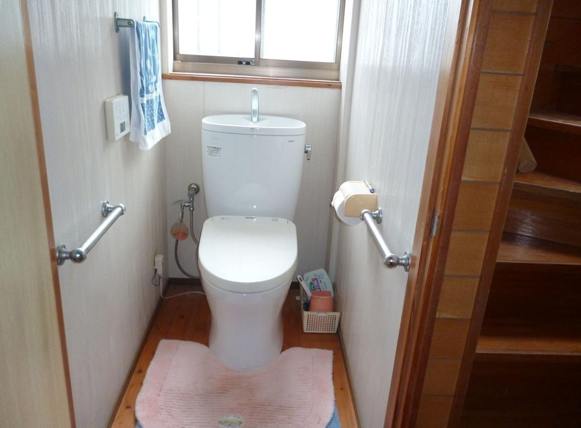 1990s wood house, 14-min walk to station, Ichikikushikino, Kagoshima