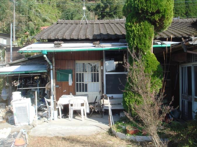Wood house on a large plot in Kirishima, Kagoshima