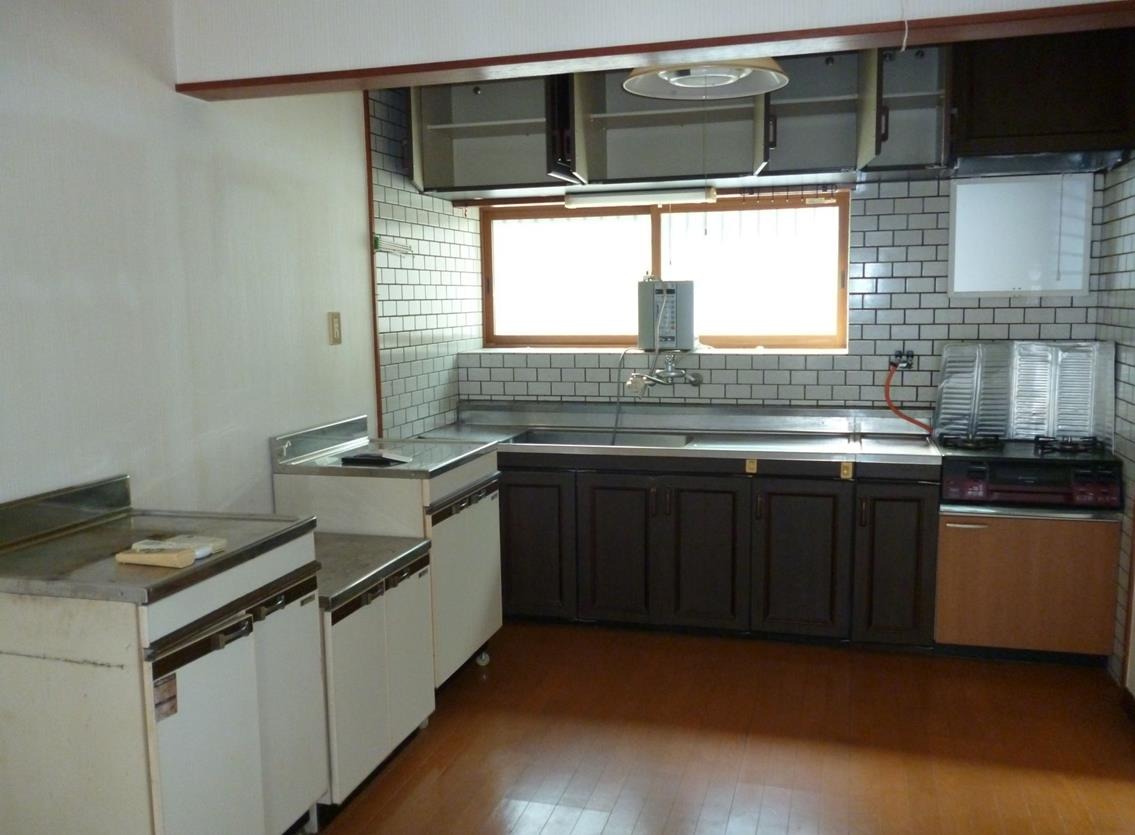 1980s wood house in Satsumayama, Ichikikushikino