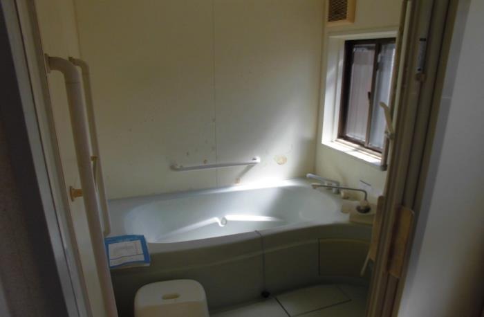 1970s wood house, 5-min walk to station, Izumi, Kagoshima