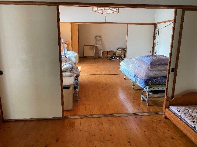 1980s steel-frame house near the coast in Shiromoto, Kinko