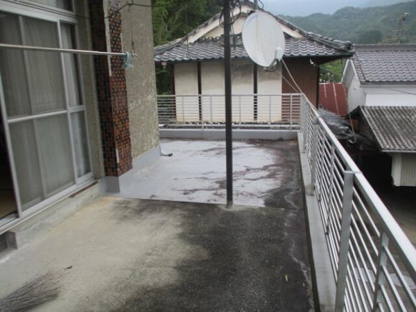 House, 14-min walk to station, Ehime