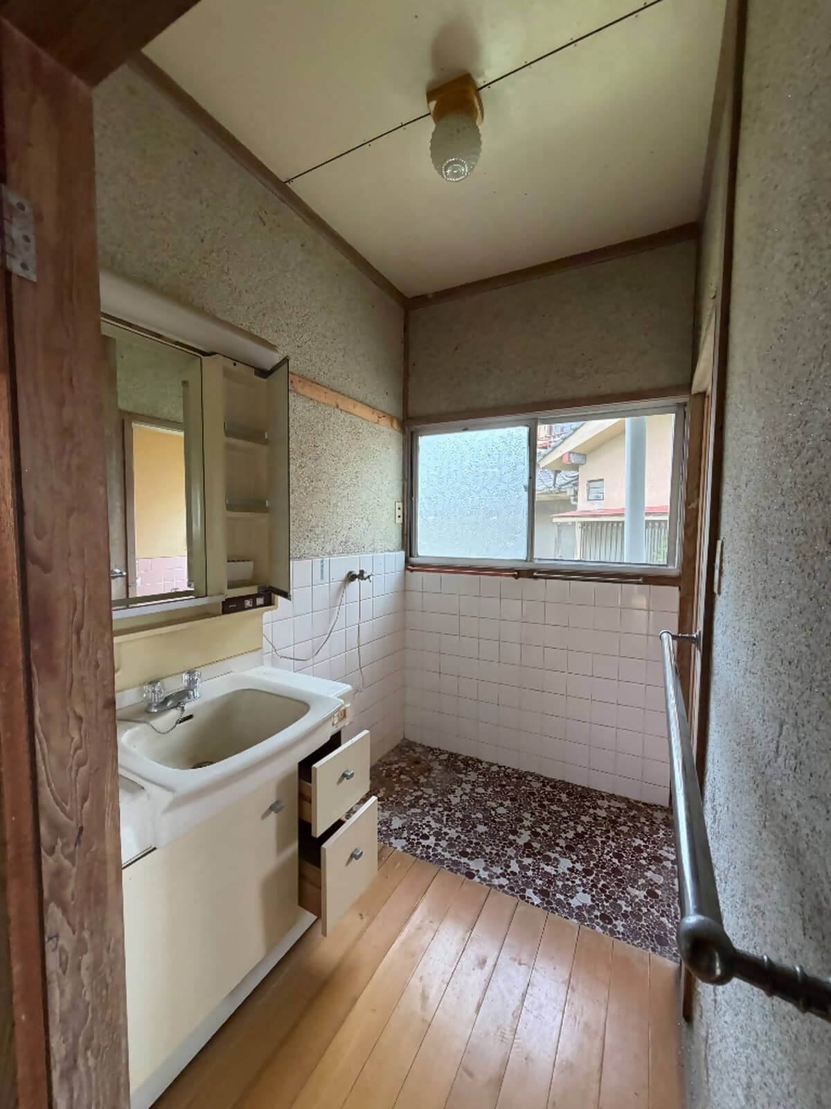 1970s wood house, 2-min walk to station, Hiroshima