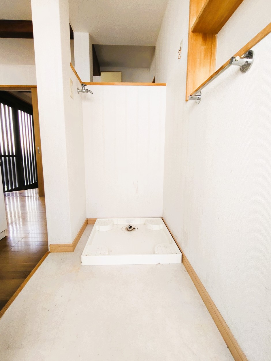1960s wood house in Ehime