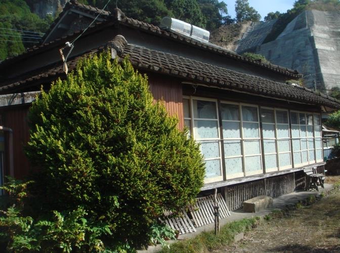 Wood house on a large plot in Kirishima, Kagoshima
