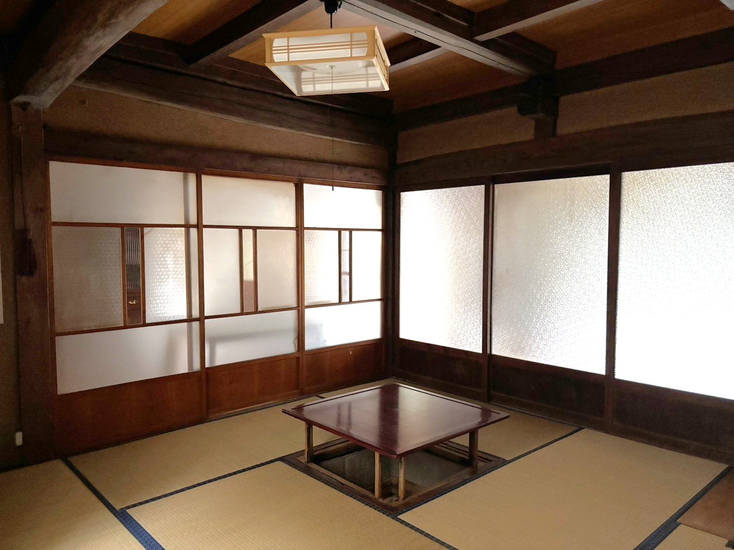 1970s wood house on a large plot in Shizuoka