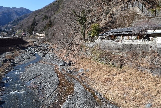 1960s wood house with outbuildings in Yamanashi