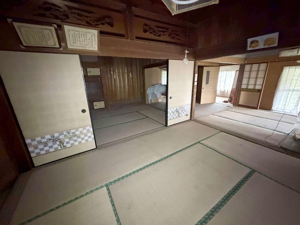 1950s wood house near the coast in Kanoya, Kagoshima