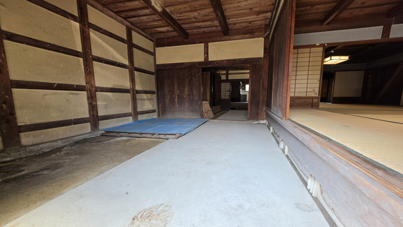 Wood house, 8-min walk to station, Wakayama