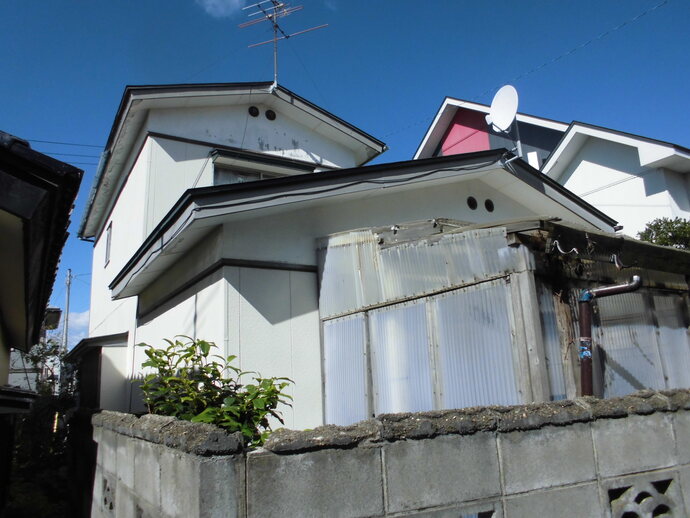 1960s wood house, 4-min walk to station, Akita