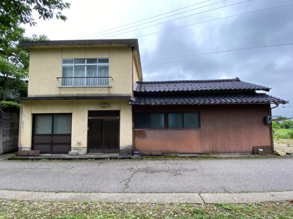 1960s wood house in Toyama