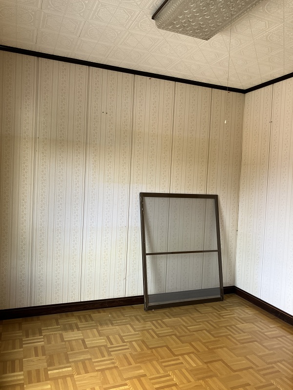 1980s wood house, 10-min walk to station, Tottori