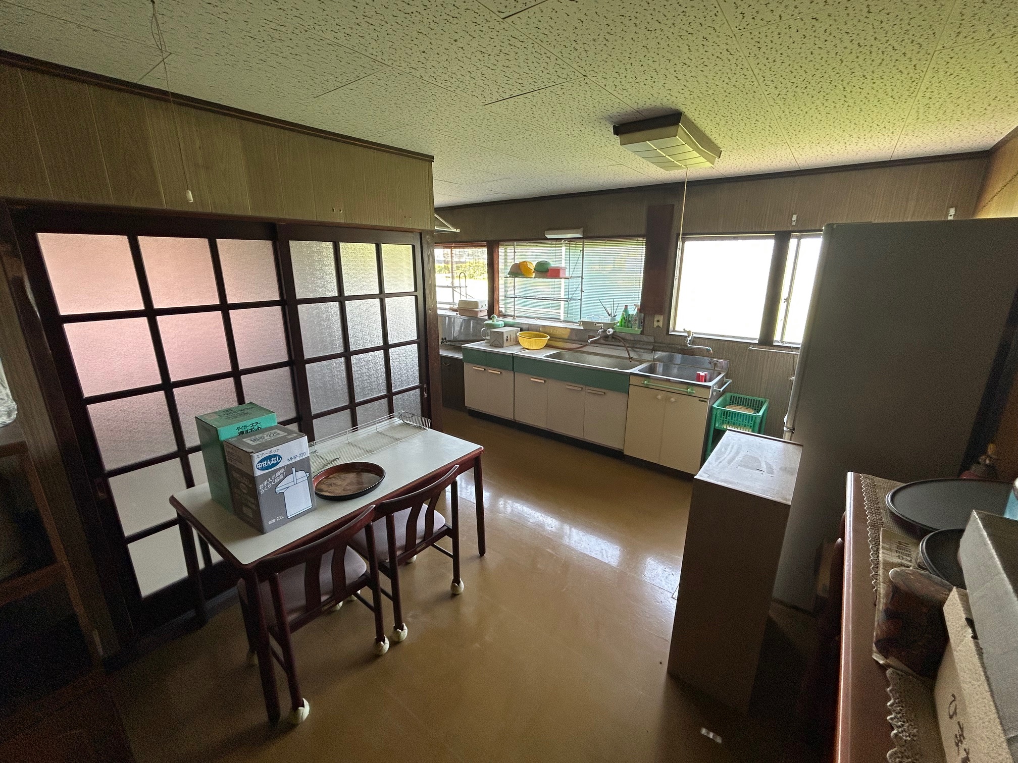 1980s wood house on a large plot in Toyama