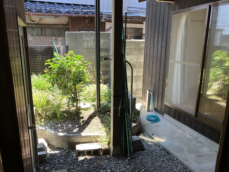 1960s wood house, 11-min walk to station, Tottori