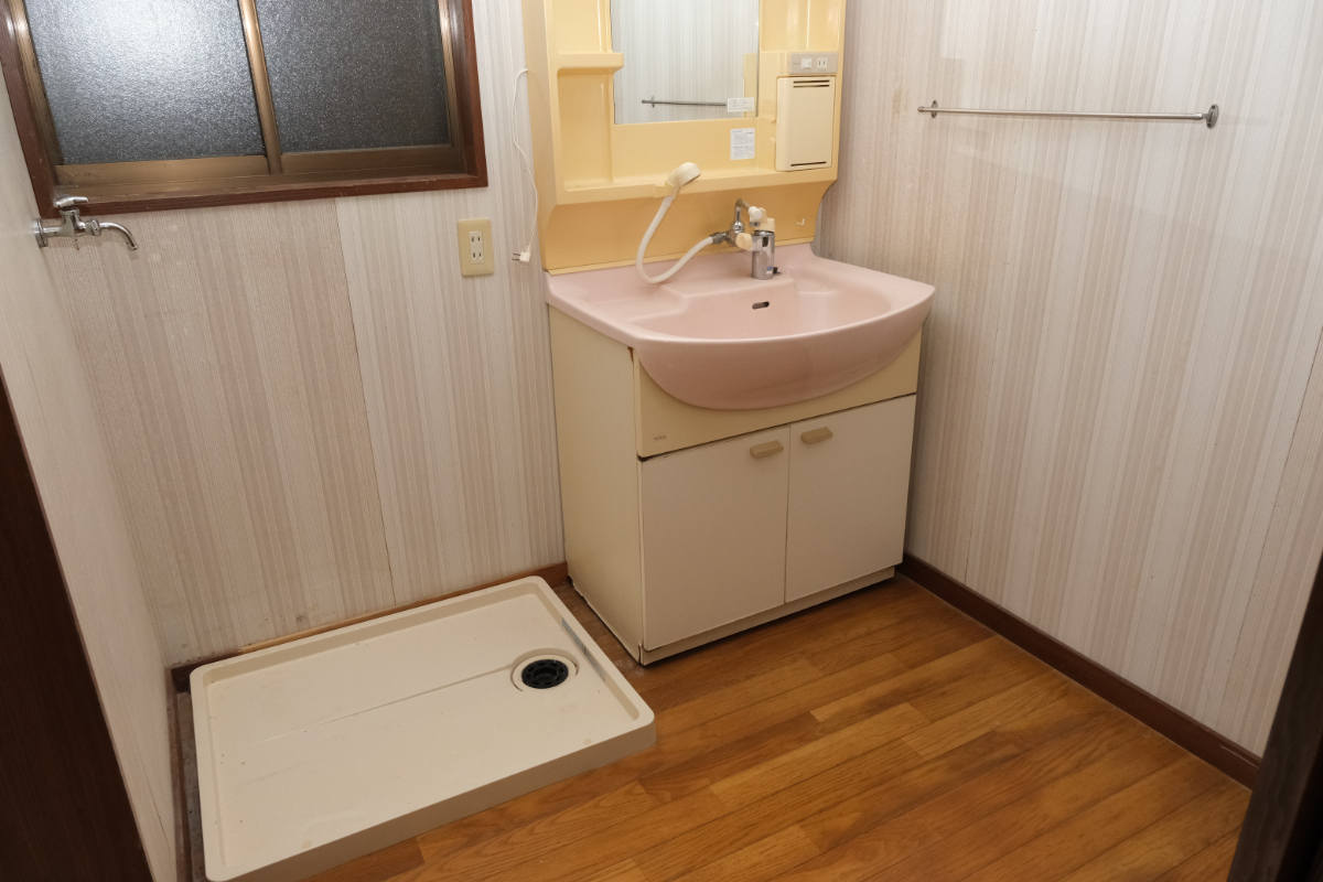 Wood house on a large plot in Yamagata