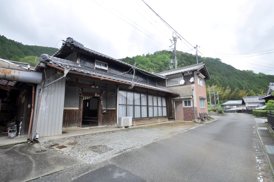 Wood house in Hyogo