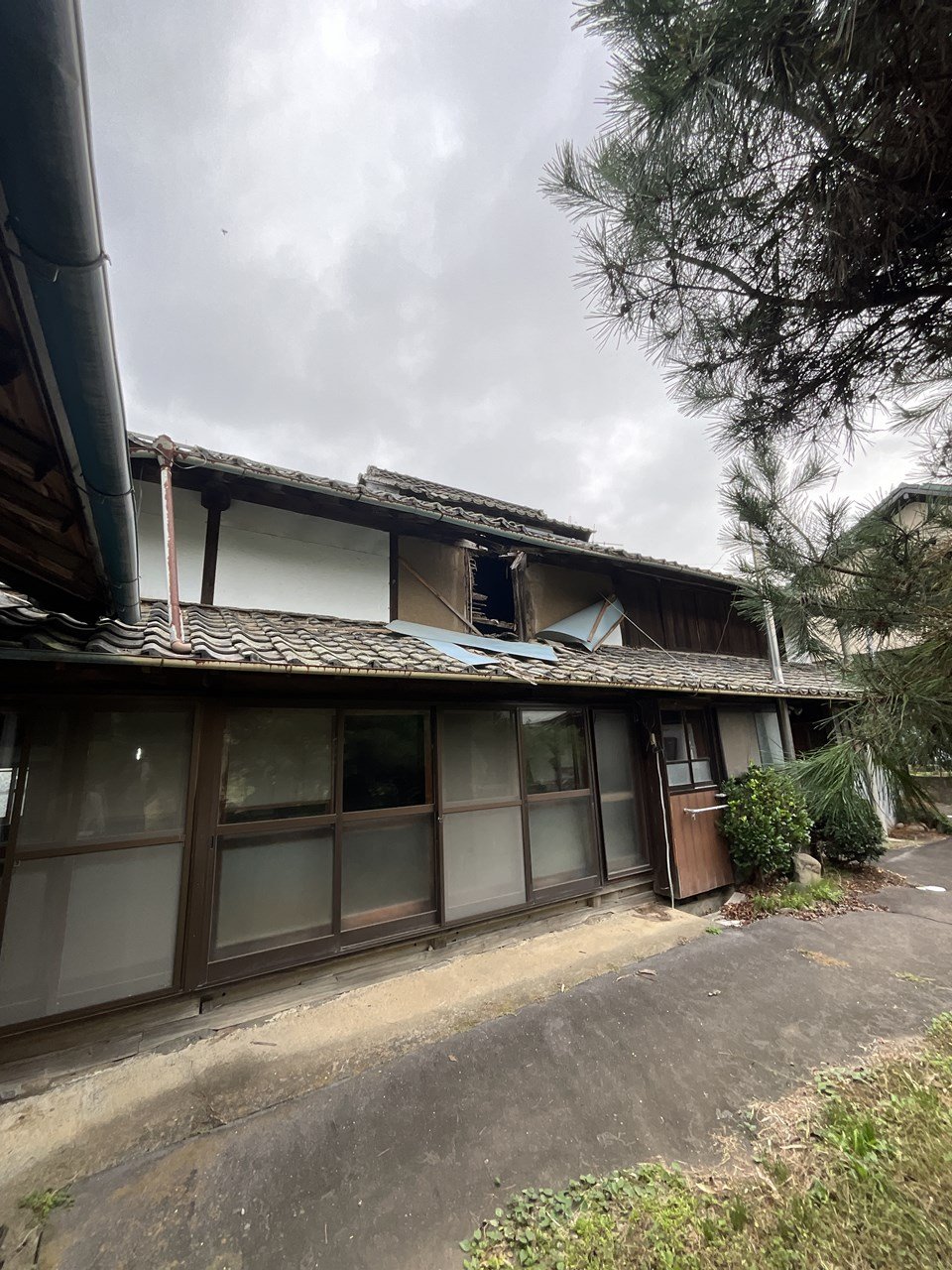 1880s wood house on a large plot in Nagano