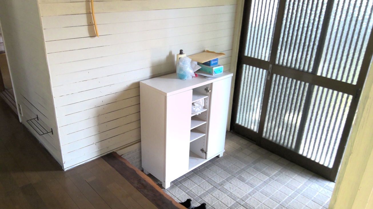 1980s wood house in Koyama, Kimotsuki, farmland, approval needed