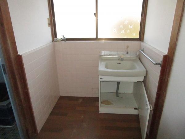 1980s wood house in Oita