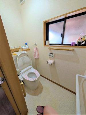 1960s wood house, 1-min walk to station, Shimane