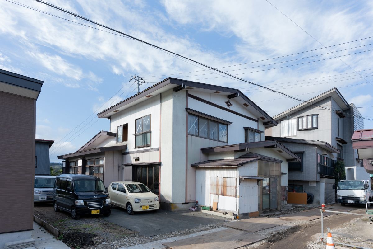 1970s wood house, 2-min walk to station, Yamagata