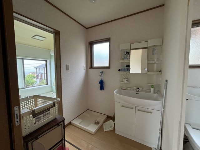2000s wood house in Minamiawaji