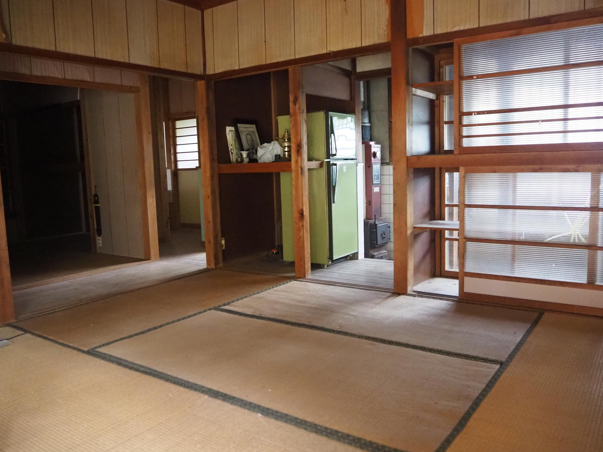 1960s wood house with outbuildings in Tokushima