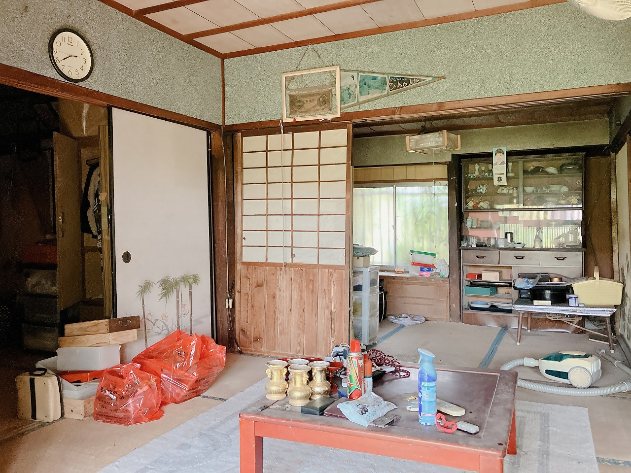 1950s wood house on a large plot in Sumiyoshi, Aira
