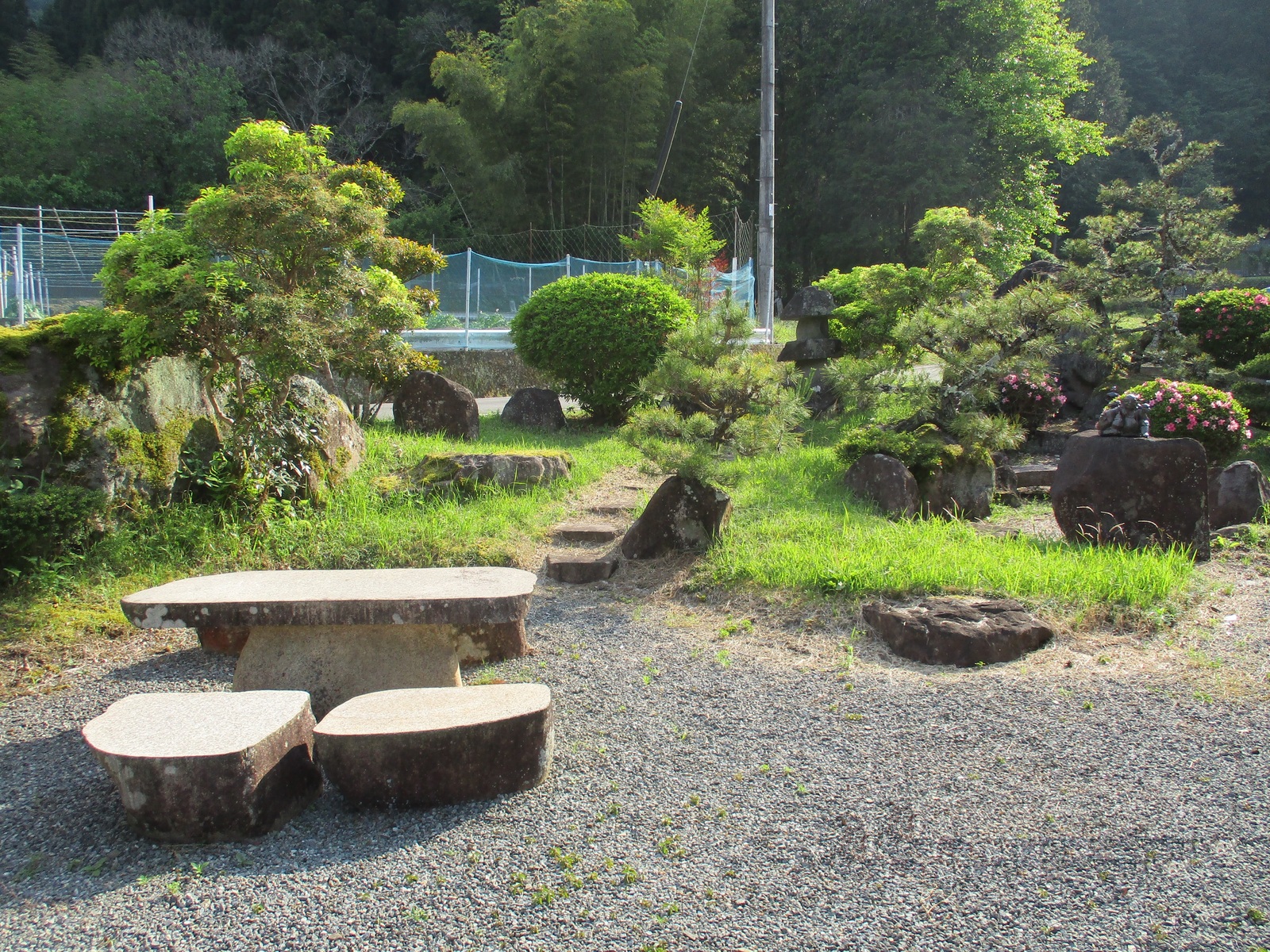 1970s wood house on a large plot in Hyogo