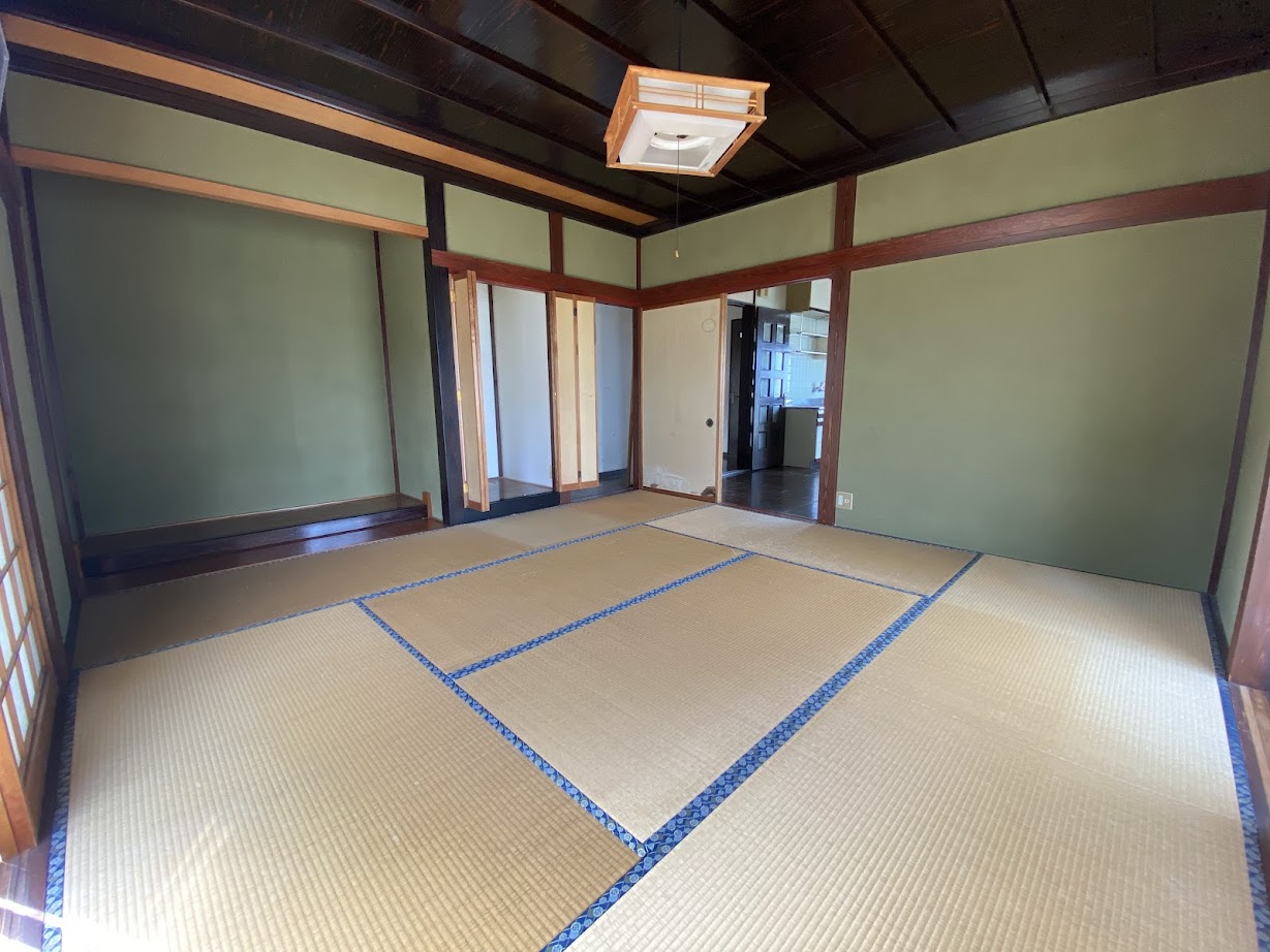 1990s wood house in Toyama