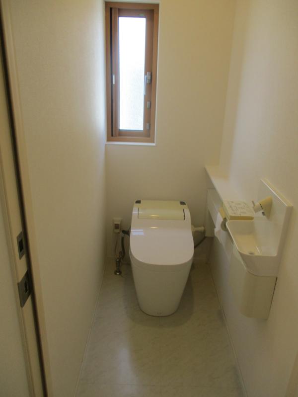2000s wood house in Mie