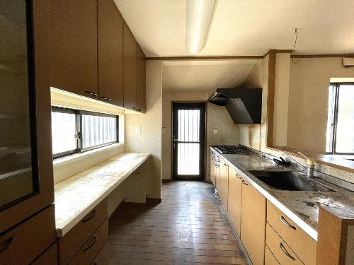 House for Sale 160 (North Division Zone 1)