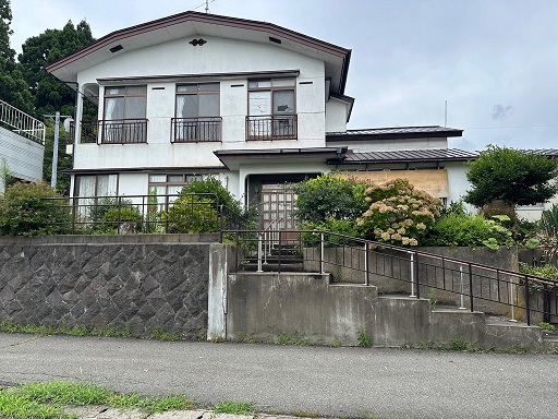 House, 11-min walk to station, Akita
