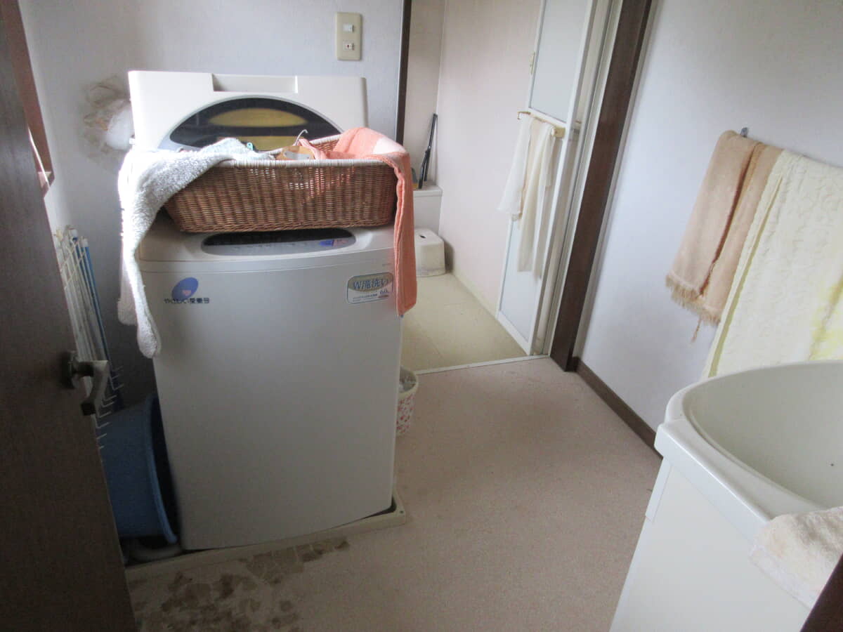 1990s wood house in Hiroshima