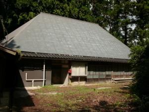 Wood house on a large plot in Niigata