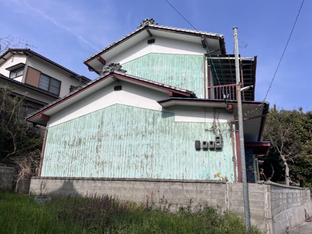 1970s wood house in Ehime