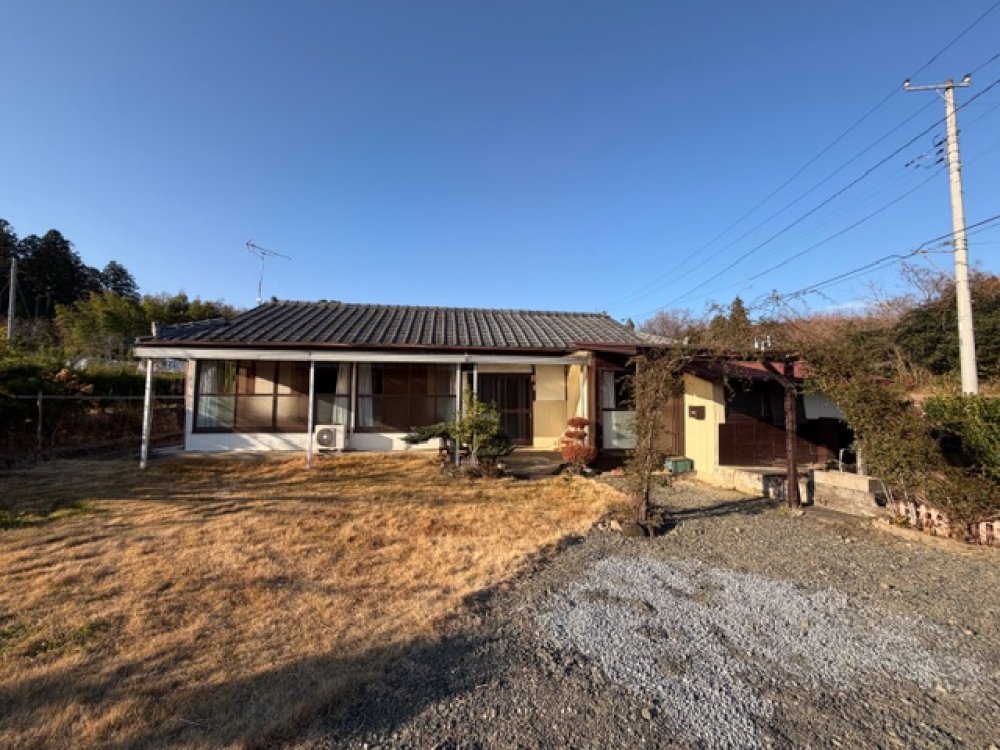 A single-story house where you can live peacefully surrounded by nature!