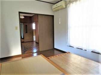 1970s wood house in Oita