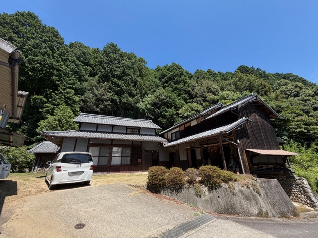 Wood house in Ehime