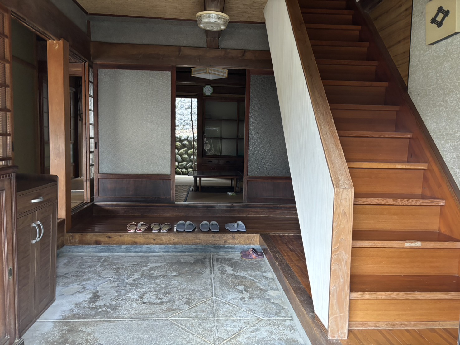 1970s wood house on a large plot in Shizuoka