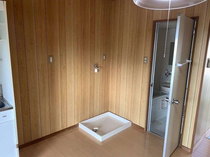 Wood house in Serikaku, China