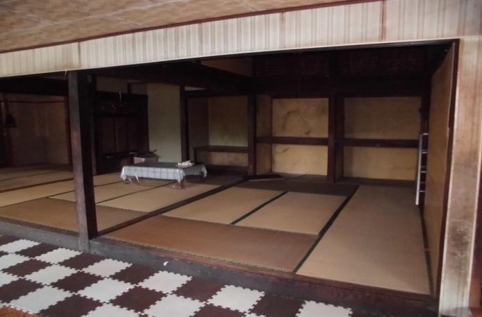 1970s wood house, 5-min walk to station, Izumi, Kagoshima
